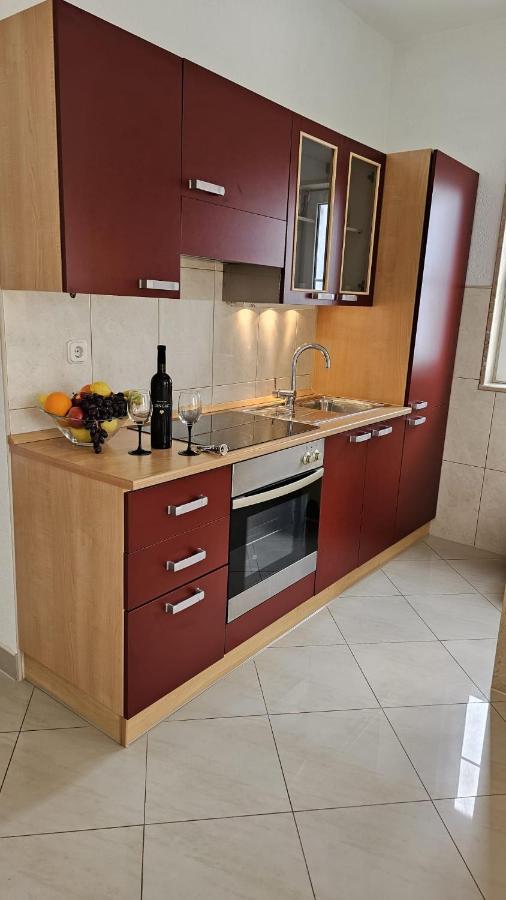 Apartmani Barnjak トロギール エクステリア 写真