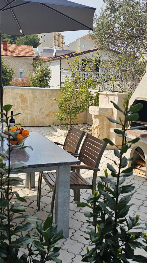 Apartmani Barnjak トロギール エクステリア 写真