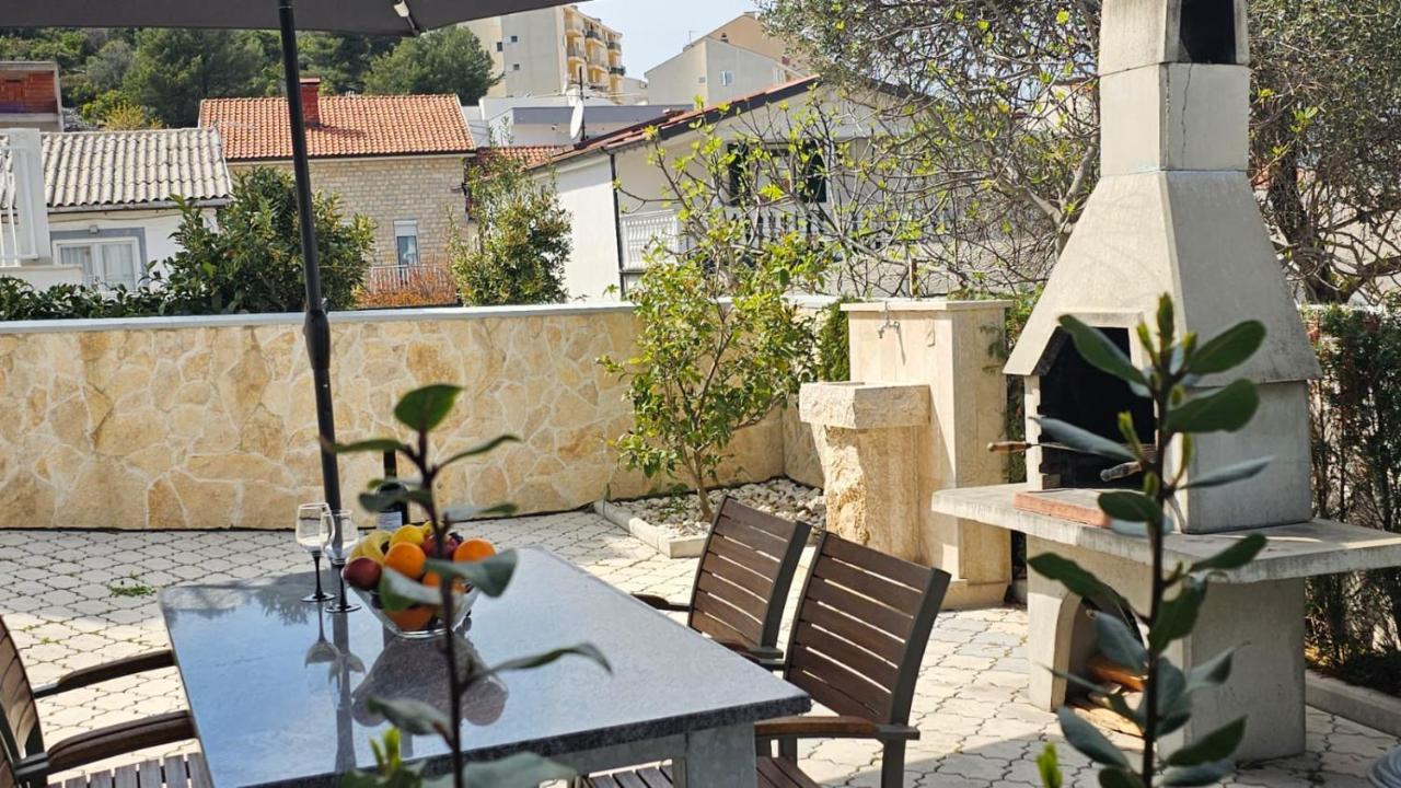 Apartmani Barnjak トロギール エクステリア 写真