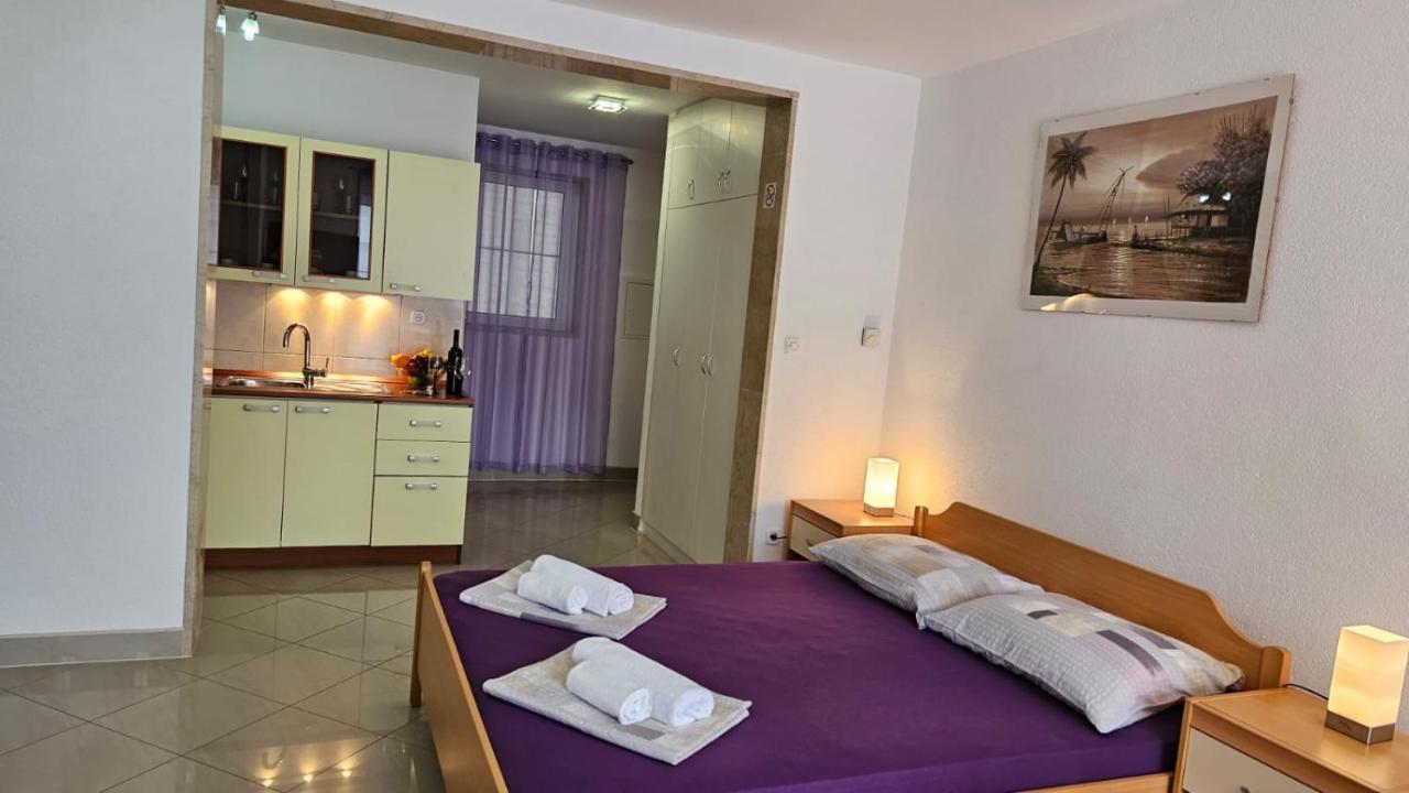 Apartmani Barnjak トロギール エクステリア 写真