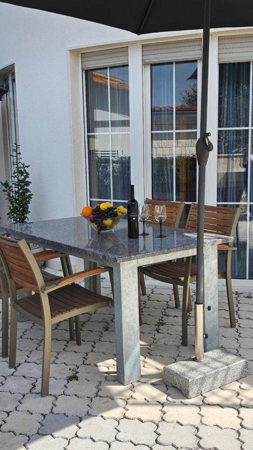 Apartmani Barnjak トロギール エクステリア 写真