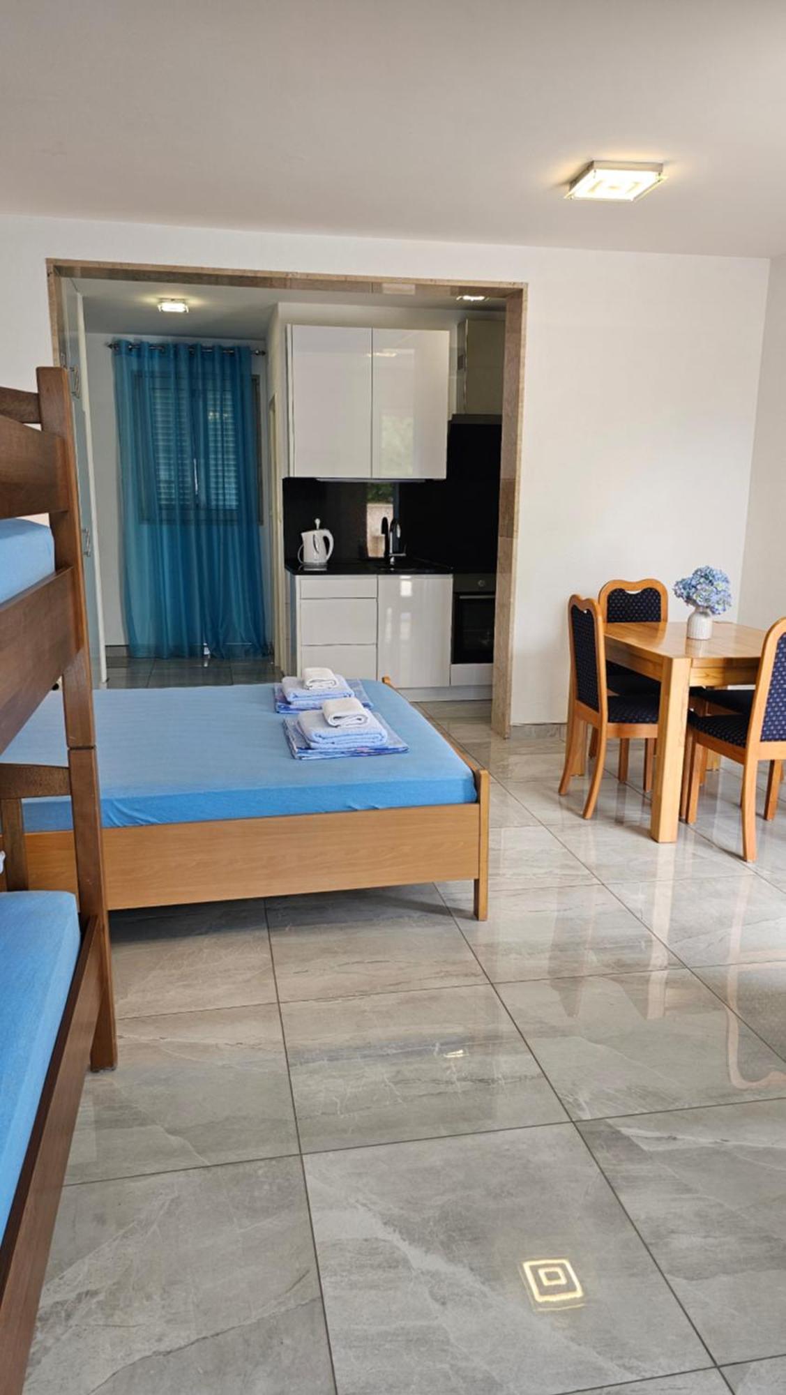 Apartmani Barnjak トロギール エクステリア 写真
